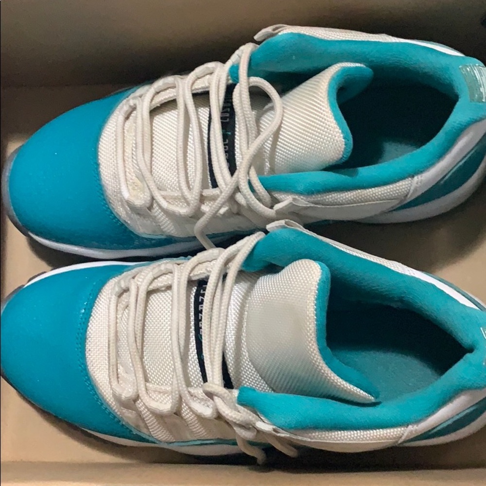 aqua 11